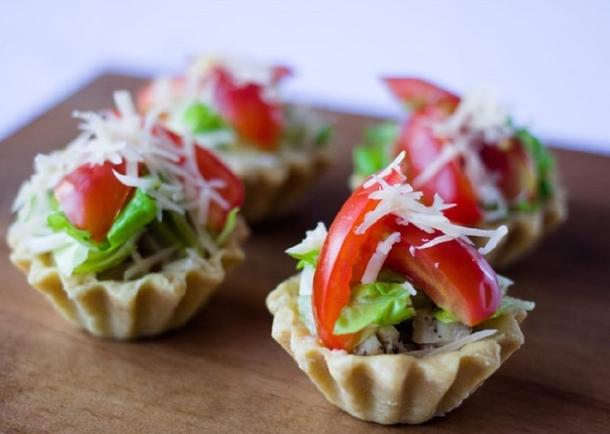 Мини тарталетки "Цезарь" Мини тарталетки "Цезарь"